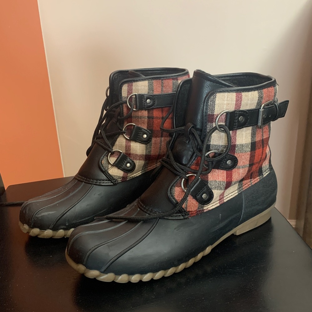 Baretraps plaid boots